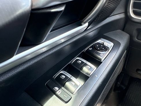 Used 2024 Kia Telluride S FWD image 25