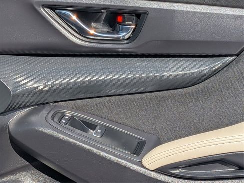 Used 2025 Subaru Ascent Premium image 31