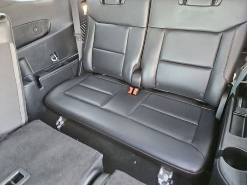 Used 2025 Ford Explorer ST-Line w/ ST-Line Street Pack AWD/4WD image 30