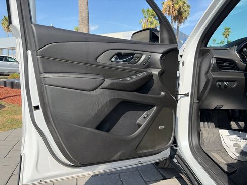 Used 2023 Chevrolet Traverse Premier w/ Redline Edition FWD image 15