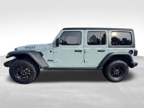 Used 2024 Jeep Wrangler Willys image 11