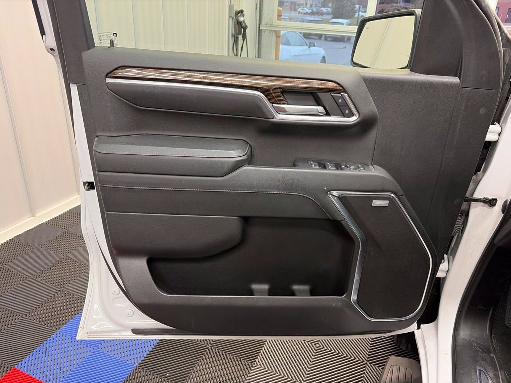 Used 2024 GMC Sierra 1500 Elevation w/ Elevation Premium Package AWD/4WD image 10