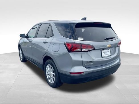 Used 2024 Chevrolet Equinox LS w/ LS Convenience Package FWD image 6