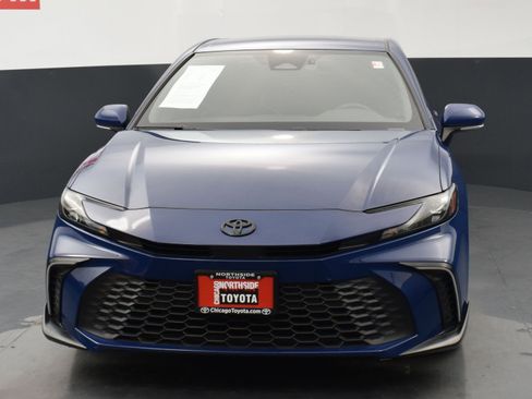 Used 2025 Toyota Camry SE w/ Convenience Package FWD image 7
