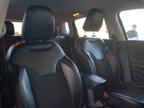 Used 2018 Jeep Compass Latitude w/ Popular Equipment Group image 30