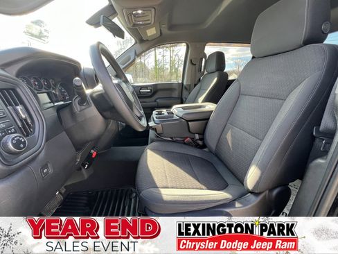 Used 2022 Chevrolet Silverado 1500 Custom w/ LPO, Blackout Package image 15