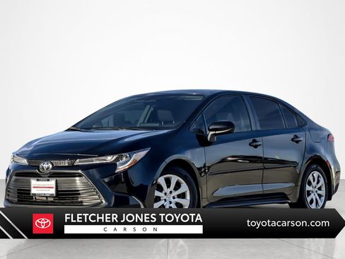 Certified 2023 Toyota Corolla LE image 1