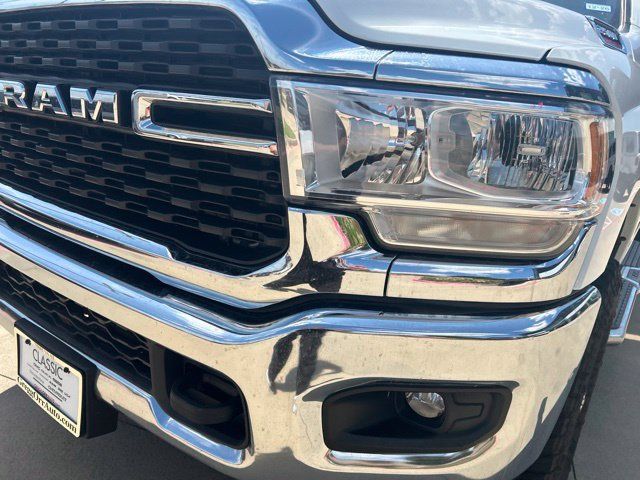 Used 2024 RAM 2500 Big Horn AWD/4WD image 4