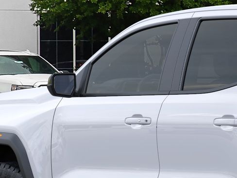 New 2026 GMC Canyon AT4 w/ Nightfall Essentials Package AWD/4WD image 14