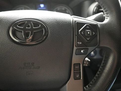 Used 2019 Toyota Tacoma TRD Off-Road w/ Technology Package AWD/4WD image 26