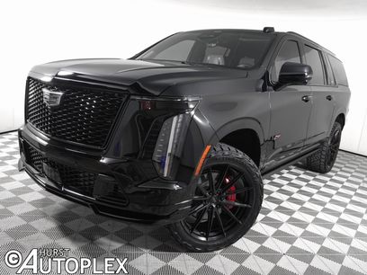 Used 2025 Cadillac Escalade ESV V w/ LPO, ONYX Package