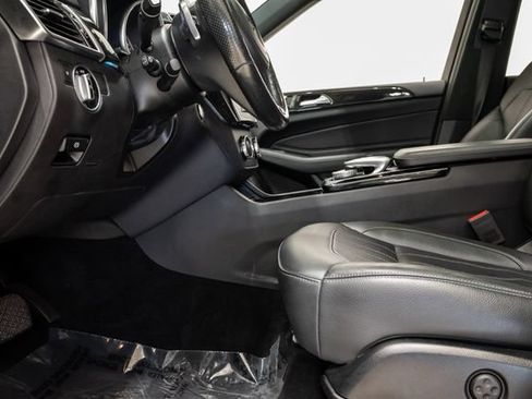 Used 2017 Mercedes-Benz GLS 450 4MATIC image 19
