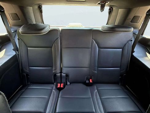 Used 2021 GMC Yukon SLT w/ SLT Luxury Plus Package AWD/4WD image 22