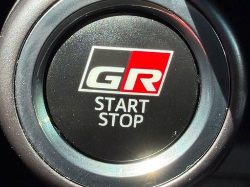 Used 2025 Toyota GR86 RWD image 13