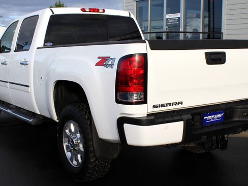Used 2012 GMC Sierra 3500 Denali image 4