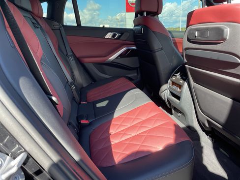 Used 2024 BMW X6 xDrive40i w/ Executive Package image 26