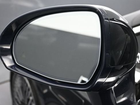 Used 2022 Mercedes-Benz EQS 450+ Sedan image 4