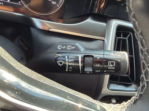 Used 2021 Kia Sorento S AWD/4WD image 13