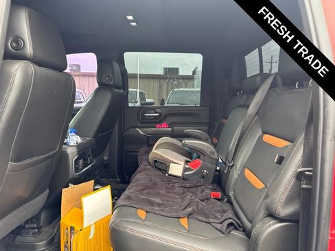 Used 2021 GMC Sierra 2500 AT4 w/ AT4 Premium Plus Package AWD/4WD image 11