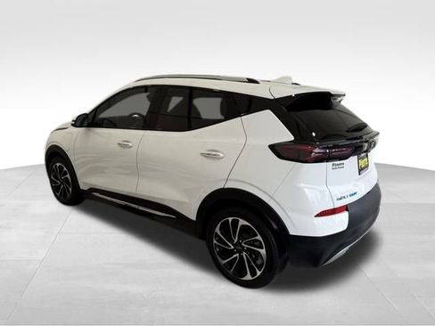 Used 2023 Chevrolet Bolt EUV Premier w/ Sun & Sound Package image 2