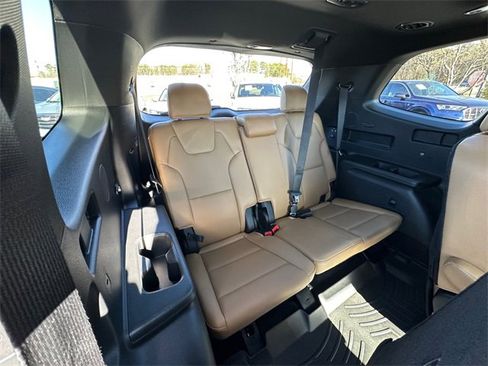 Used 2022 Kia Telluride SX w/ Towing Package image 18