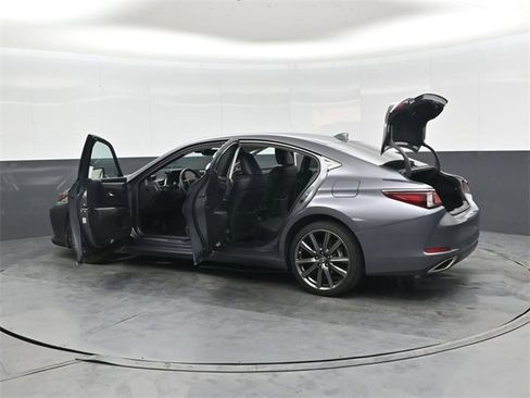 Used 2019 Lexus ES 350 Ultra Luxury image 47