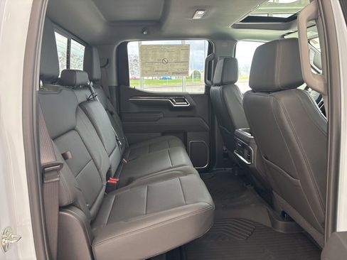 New 2026 Chevrolet Silverado 1500 LTZ w/ LTZ Premium Package AWD/4WD image 19