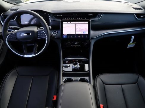 New 2025 Jeep Grand Cherokee Limited image 20