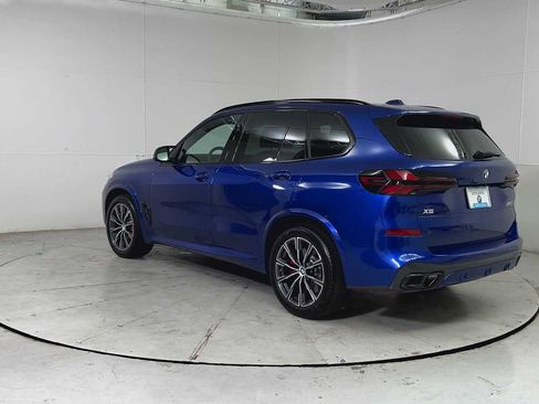 Used 2026 BMW X5 M60i image 4