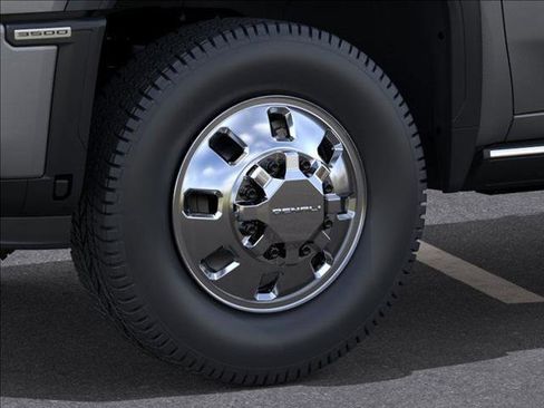 New 2026 GMC Sierra 3500 Denali image 9
