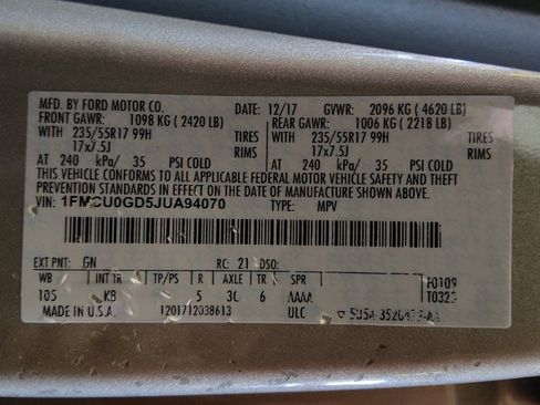 Used 2018 Ford Escape SE w/ SE Sync 3 Package FWD image 33