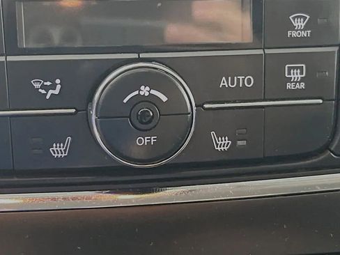 Used 2013 Dodge Durango Crew AWD/4WD image 19