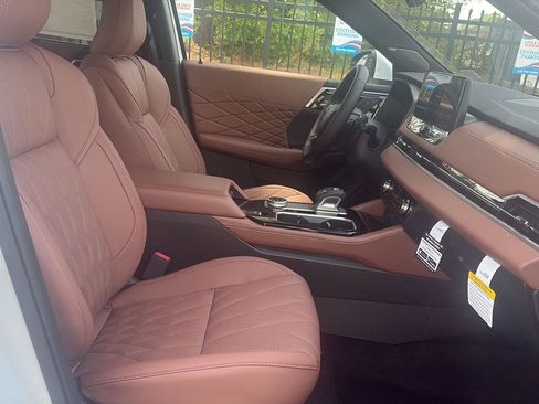New 2026 Mitsubishi Outlander SEL AWD/4WD image 16