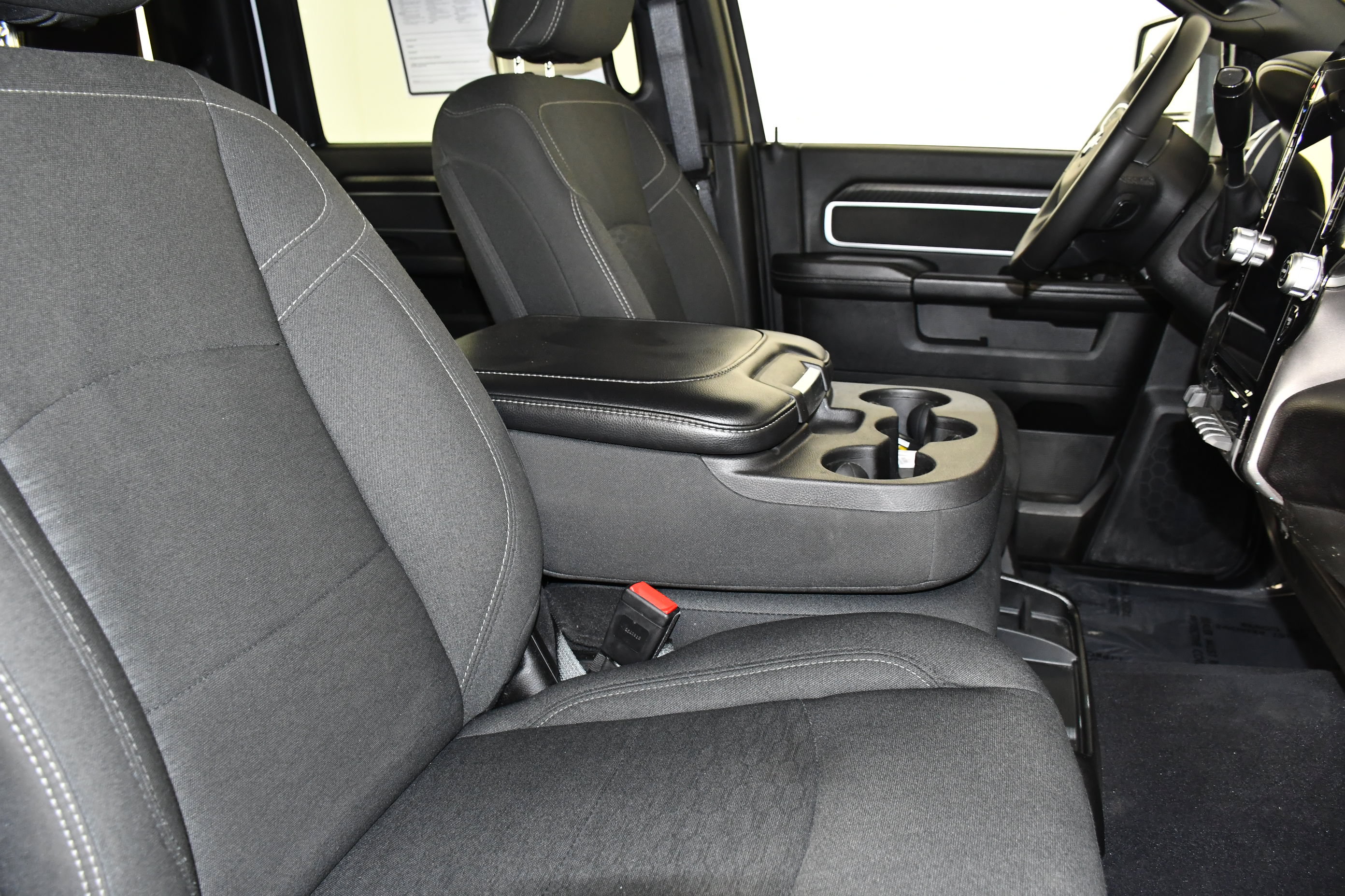 Used 2025 RAM 2500 Big Horn AWD/4WD image 44