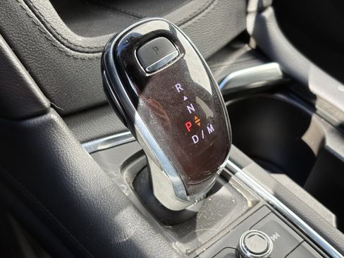 Used 2023 Cadillac XT6 Luxury image 27