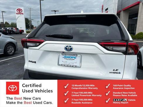 Certified 2020 Toyota RAV4 LE image 3