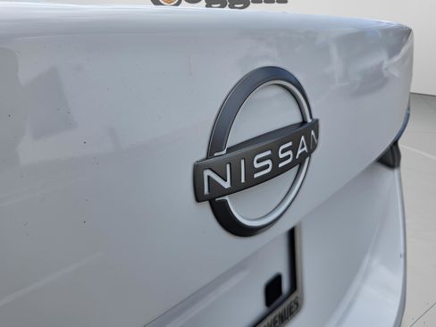 Used 2024 Nissan Sentra SV FWD image 30