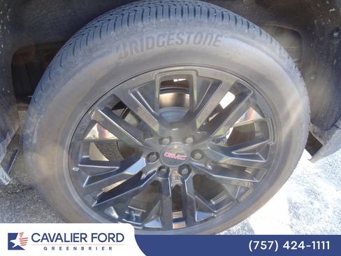 Used 2025 GMC Sierra 1500 SLT w/ SLT Premium Plus Package AWD/4WD image 18