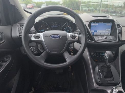 Used 2016 Ford Escape SE w/ SE Chrome Package FWD image 5