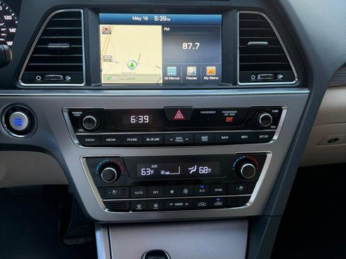 Used 2017 Hyundai Sonata Limited w/ Tech Package 03 FWD image 19