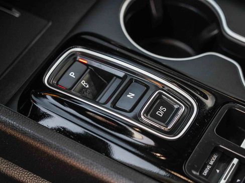 Certified 2025 Honda Pilot Elite image 19