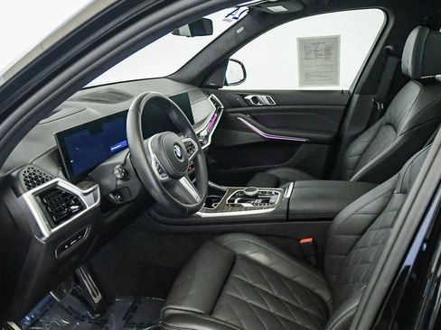 Used 2024 BMW X7 xDrive40i w/ M Sport Package AWD/4WD image 19