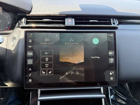 Used 2024 Land Rover Range Rover Velar S AWD/4WD image 14