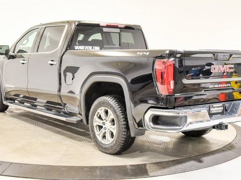 Used 2022 GMC Sierra 1500 SLT w/ SLT Convenience Package image 9