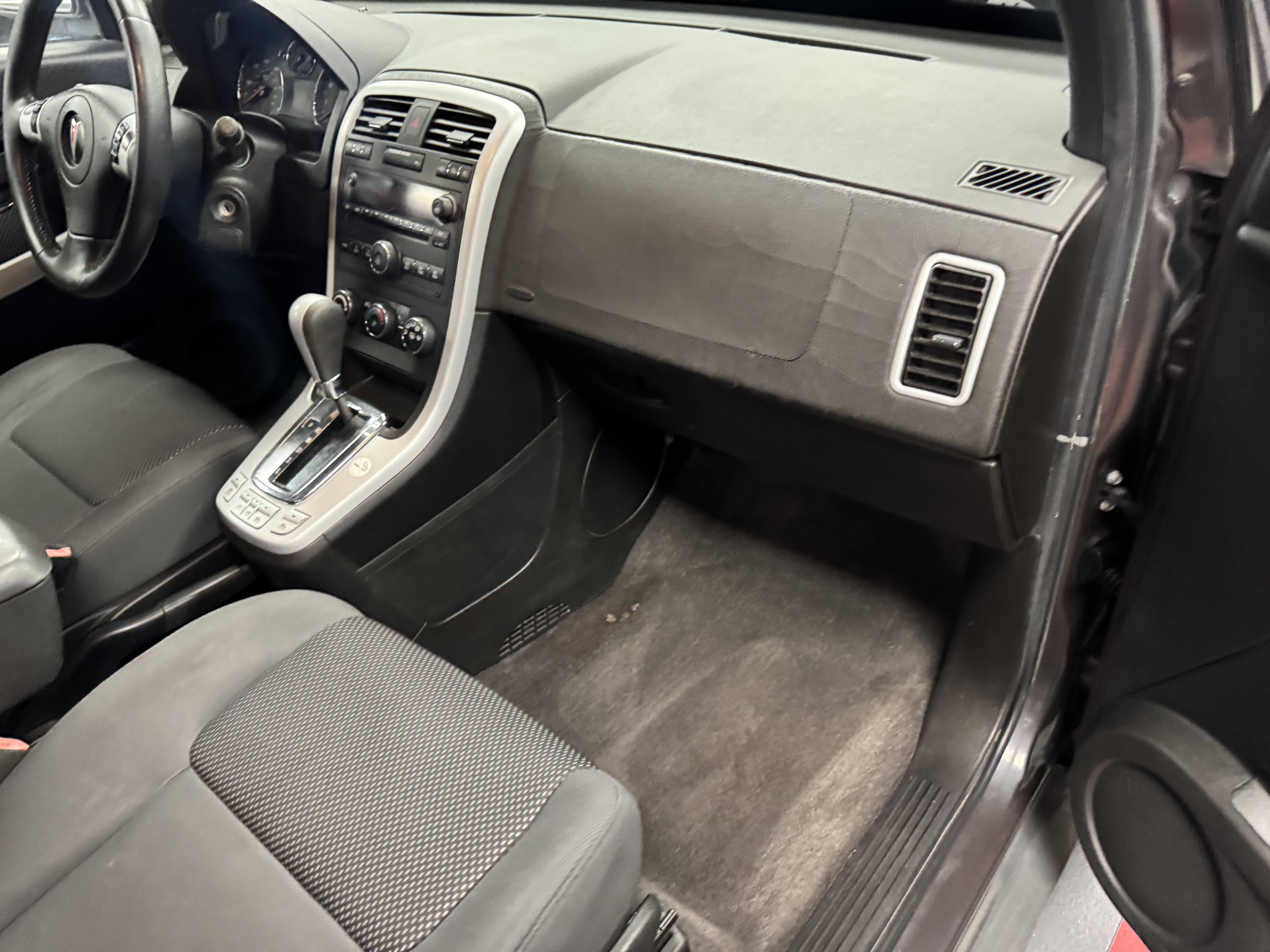 Used 2008 Pontiac Torrent 2WD w/ Preferred Package image 12