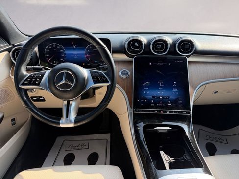 Used 2022 Mercedes-Benz C 300 Sedan image 10