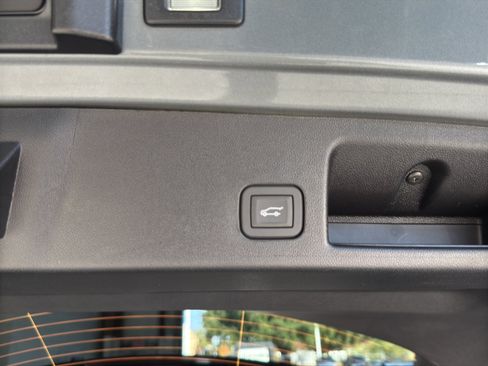 New 2026 Chevrolet Equinox EV RS image 9