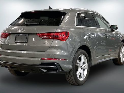 Used 2021 Audi Q3 2.0T Premium Plus w/ Premium Plus Package AWD/4WD image 13