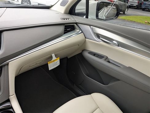 New 2025 Cadillac XT5 Premium Luxury w/ Technology Package image 20