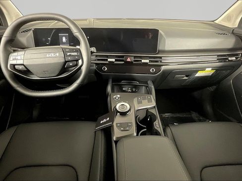 New 2026 Kia Sportage AWD Hybrid image 9